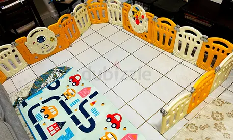Large Modular Baby Playpen / Play Yard with Activity Panels