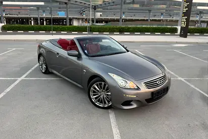 Agency Service History | Infiniti Q60 Luxury 2016 GCC Specifications (Single Owner / 2 Keys)