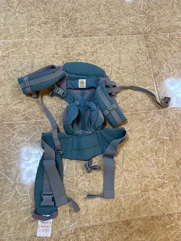 Ergonomic baby carrier / baby front carrier - good condition