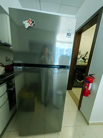LG, Grey Fridge. 176x70x67