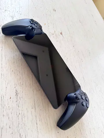 PlayStation Portal barely used (like new)