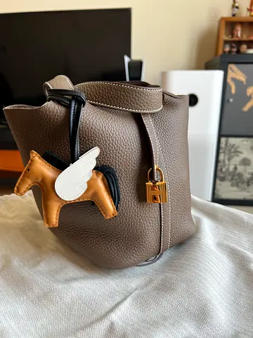 Hermès Picotin Lock 18 | Excellent Condition | Used Only Twice