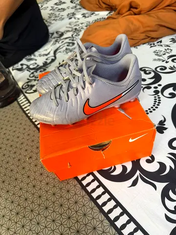 Nike Junior Football Boots (Silver/Orange) - Good Condition