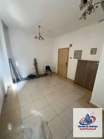 Modern studio in Al Qulayaa for AED 16K, 1 month free, parking available, family-only property, near Al Heera Corniche and malls.