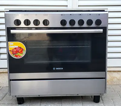 Bosch brand gas cooker 90x60 cm with 5 burners perfect working condition