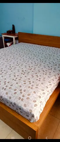 King size bed