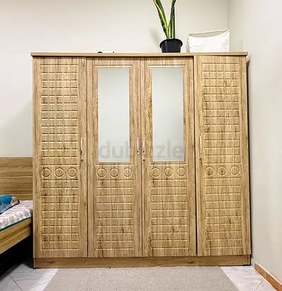 Large 4-Door Wooden Wardrobe / Storage Cabinet