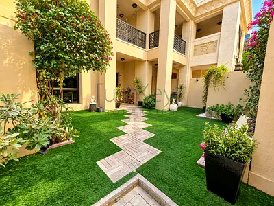 Garden View 2BR | Good condition | Old Town Charm
