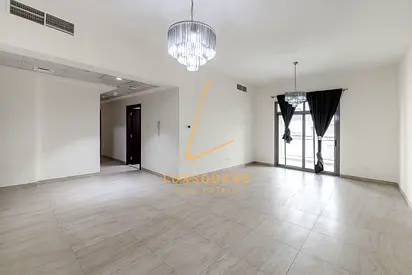 Prime Location |Spacious| Multiple Payment Options