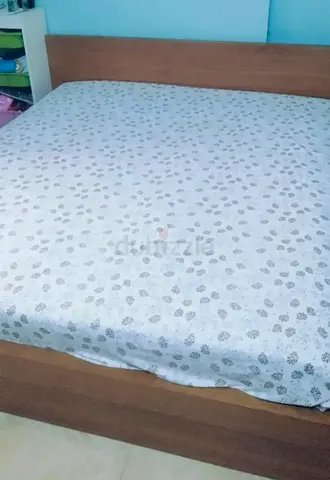 King size bed
