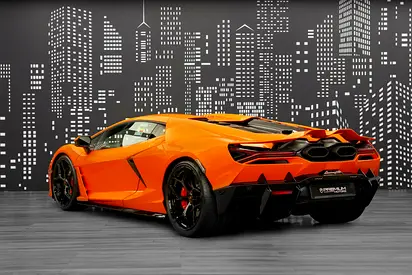 صورة 3 لـ 2024 Lamborghini REVUELTO