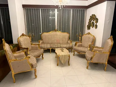 Royal Furniture
