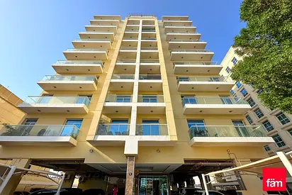 Large 1BR | 2 Baths | Laundry & Store Room | 54K
