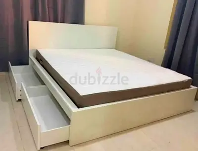 Ikea malm queen size bed with matters 2 storage