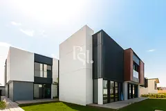 Warm Finishing|Spacious Plot|Premium Property