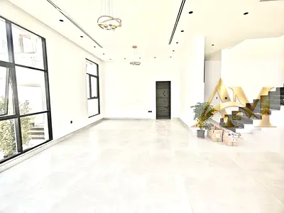 Luxurious 5-Master BedRoom 3-Hall & Majlis & Spacious Kitchen & Maid + Lundarey Room Villa Independent Villa