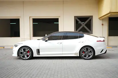 صورة 4 لـ 2020 KIA STINGER