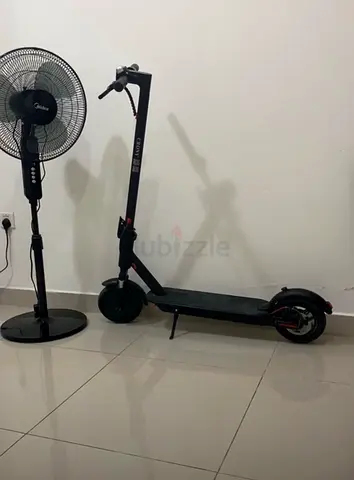 Corny electric scooter