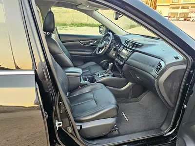 2017 Nissan ROGUE 缩略图 18