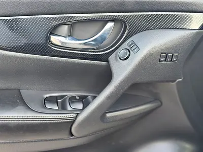 2017 Nissan ROGUE 缩略图 14