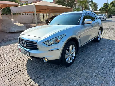 Infiniti QX70 almost like brand new lady owned