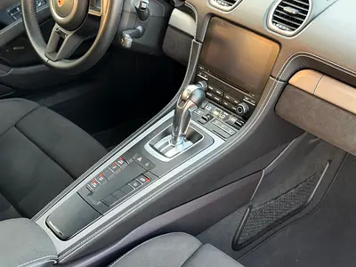 2022 Porsche 718 — миниатюра 14