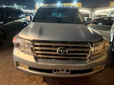Toyota Land Cruiser 2011 GXR GCC Specs fullopshin
