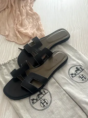 Hermes female sandels