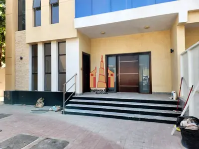 Spacious 6BR Villa | All Master Bedrooms | Main Street