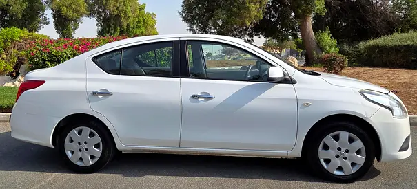 2022 Nissan SUNNY photo 3