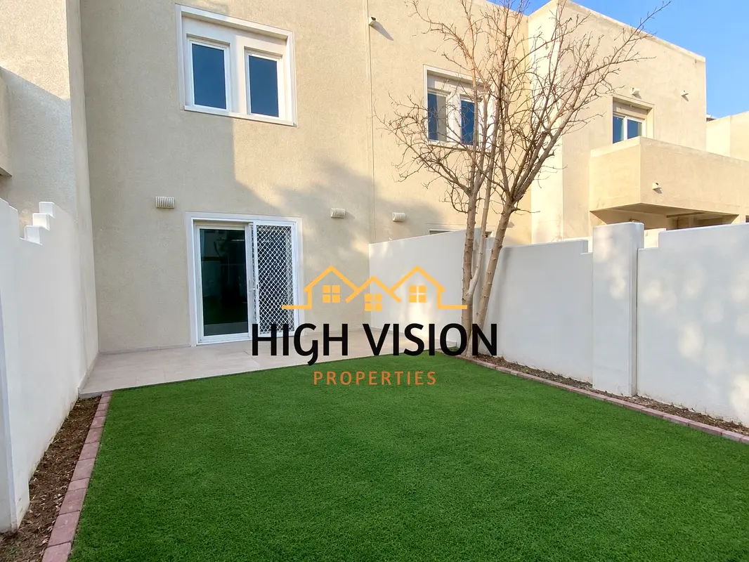 2BR Townhouse | Semi-Furnished | Closed Kitchen