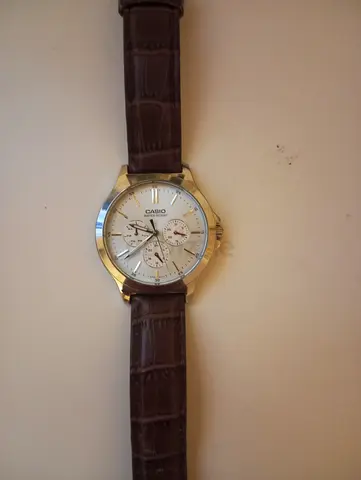 Casio mtp v300 chronograph , day , date , 24 HR clock price negotiable