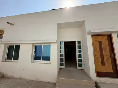 One floor Newly renovated with all new 8bhk villa near to park!!!