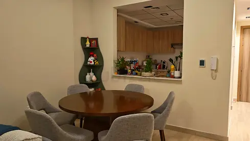 Dining table for 6