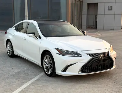 2019 Lexus ES 350 GCC full option in perfect condition