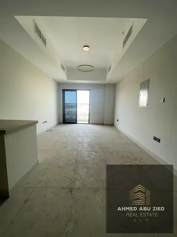 شقة غرفتين وصالة في أبراج كنتيا عجمان مع مسبح وجيم وباركينج مجاني للإيجار السنوي بسعر مميز