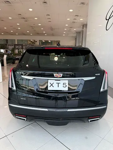 2025 Cadillac XT5 照片 2