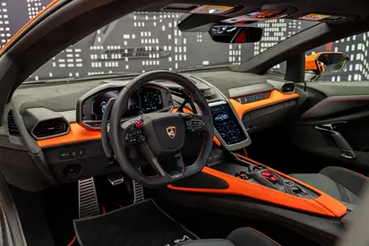 صورة مصغرة 11 لـ 2024 Lamborghini REVUELTO