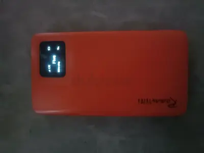 RoamWiFi R10 Portable 4G- POCKET WIFI ROUTER.