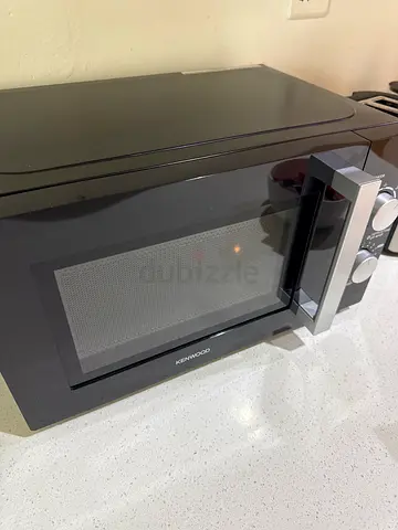 Kenwood Countertop Microwave - Good Working Condition
