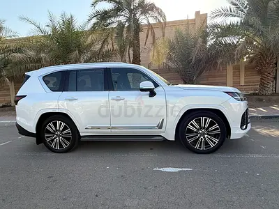 2026 Lexus LX-Series LX 700h Signature GCC Specs
