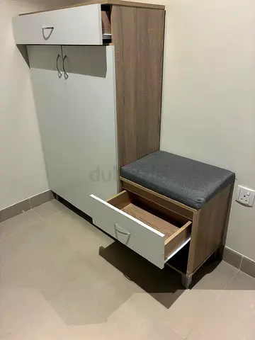 Large shoes cabinet with a bench and 2 drawers
