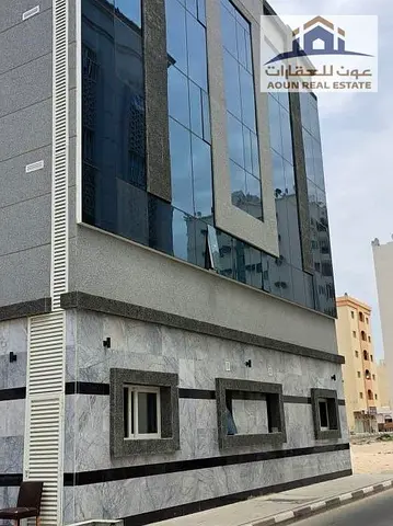 Building for sale / 9 units / 3 floors / Good income / Excellent condition / Al Buteenah / Sharjah