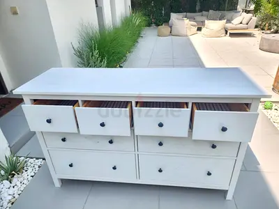 White Wooden 6-Drawer Dresser / Sideboard in Good Condition