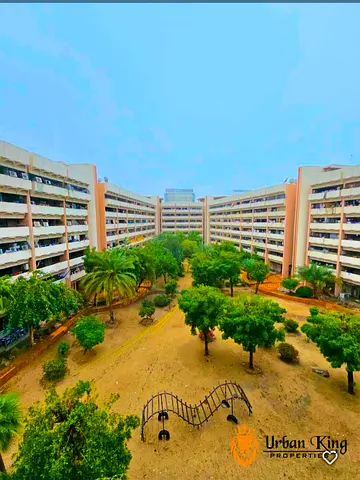 Very Huge Apartment | Shearing Allowed And Staff accommodation Allowed