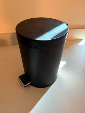 Black Pedal Dustbin