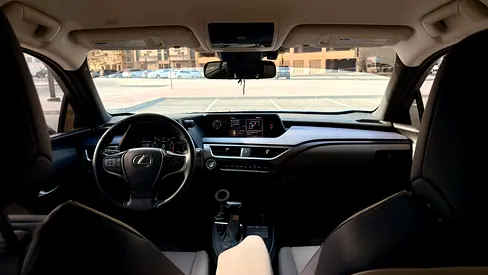 صورة 8 لـ 2022 Lexus UX-SERIES