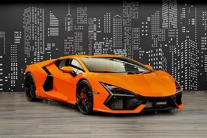 صورة 2 لـ 2024 Lamborghini REVUELTO