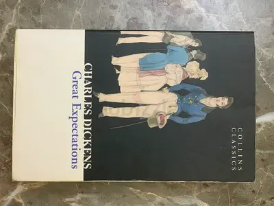 Great Expectations by Charles Dickens (Collins Classics)