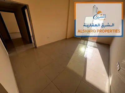 ✨ فرصة بالروضة 3! شقة غرفتين وصالة مساحة كبيرة جداً مع 2 غرفة ماستر و3 حمامات وبلكونة بإطلالة مفتوحة بـ 36 ألف درهم ✨
